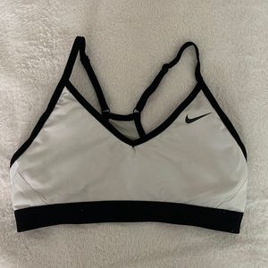 Medium sports bra